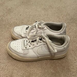 Nike White Air Force 1